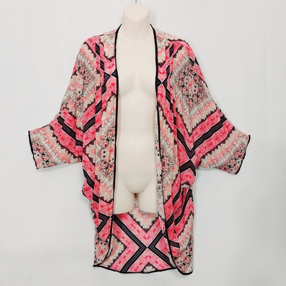 Feathers By Tolani Other - 🔵BOGO FREE🔵 Feathers by Tolani Kimono Open Front One Size